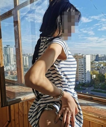 Мое тело – настоящий холодок, готовый таять от каждого прикосновения.
Могу предложить тебе массаж, о котором ты только мечтал. Мы сможем скользить по границе удовольствия вместе, оставляя позади все заботы и проблемы. Экспресс-встреча, длинная ночь или уютное свидание – в Москве я готова подарить тебе все, о чем ты только задумывался.
У меня есть великолепные отзывы, которые расскажут тебе больше о моих способностях и умениях. Посмотри на мои фото – я гарантирую, ты будешь восхищен моими изысканными формами.
Так что не промедли, дорогой! Звони мне, и я покажу тебе, что настоящее наслаждение можно найти прямо здесь, в Москве. Жду тебя, чтобы сделать нашу встречу незабываемой. 💕 Маша